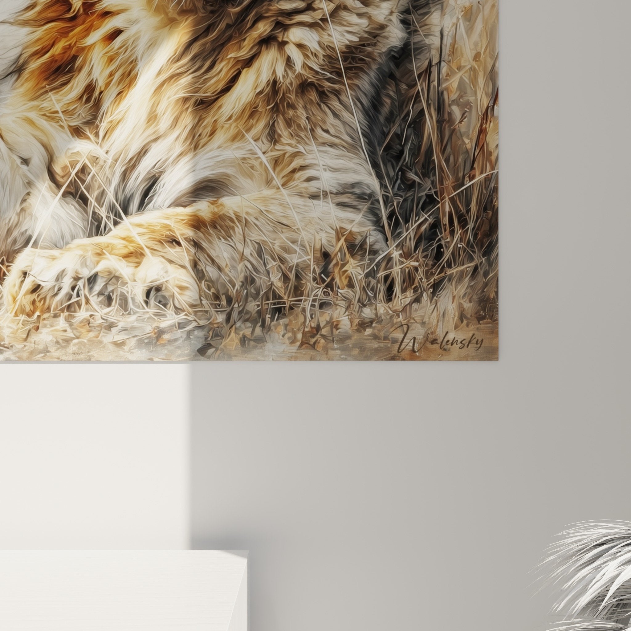 Vista d'insieme quadro leone bambino che caccia tarassaco, opera murale beige e dorata, decorazione elegante