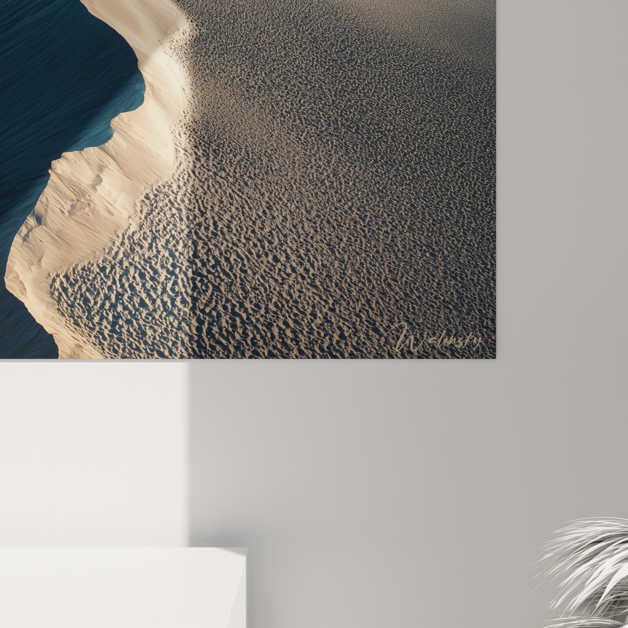 Vue d'ensemble tableau paysage dunaire - contrastes ocre anthracite - art contemporain minéraliste mural