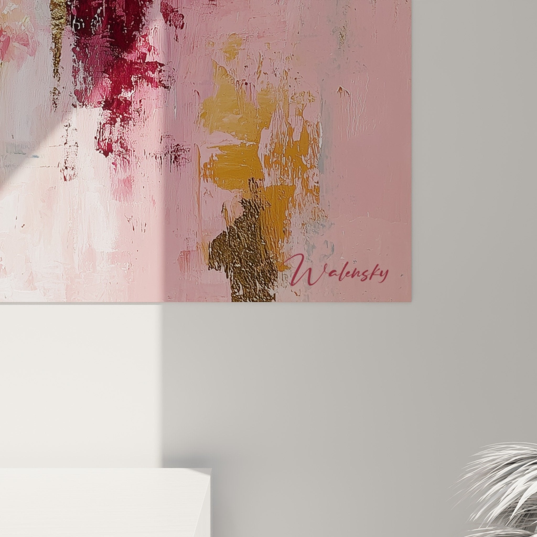 Vue ensemble tableau abstrait rose or decoration murale feng shui sud-ouest terre salon