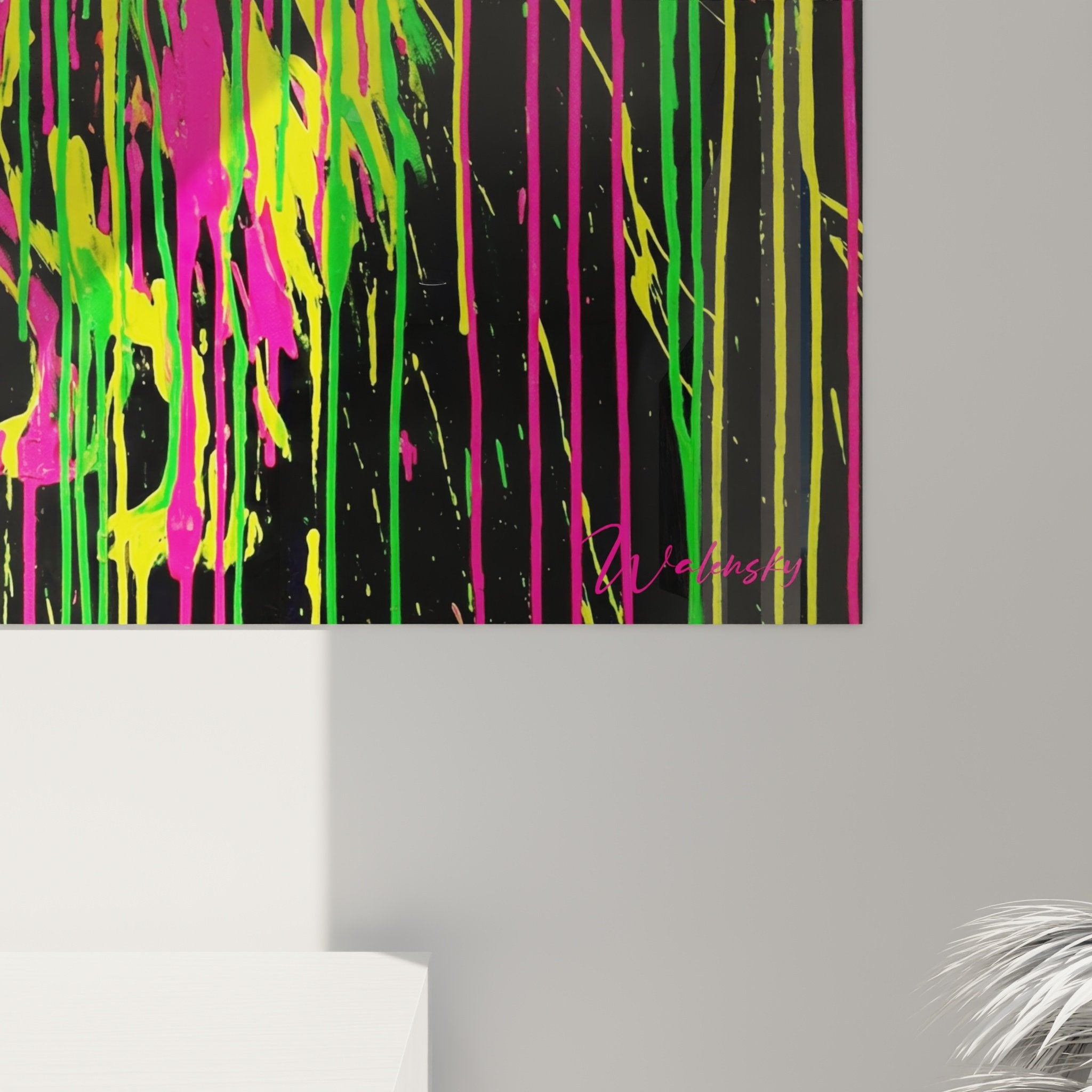 Gesamtansicht Pomeranian Spitz Urban Art Gemälde fluoreszierende Farbläufe zeitgenössische Wanddekoration