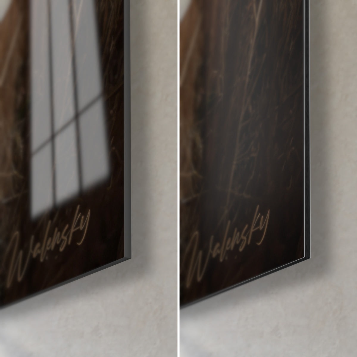 Gemälde Windhund in Grau im Hochformat, untere rechte Ecke: glänzendes Acrylglas mit Reflexen, mattschwarzes Dibond, 3 mm Kante