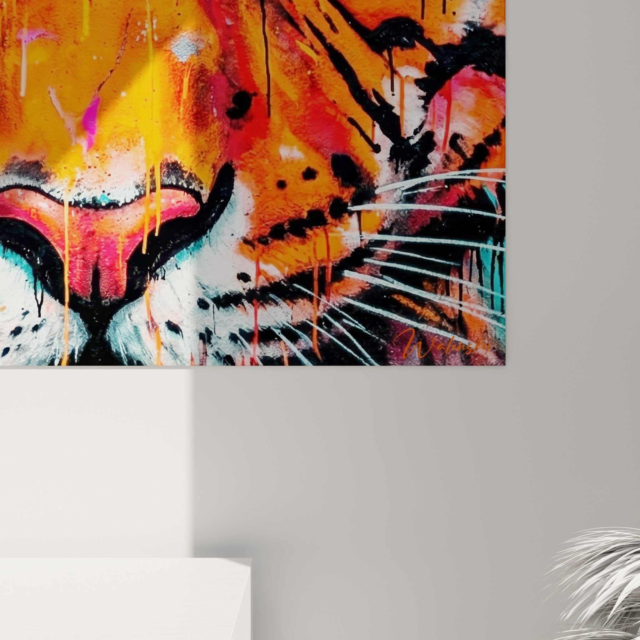 Gesamtansicht Tiger-Kunstwerk Street Art Neon Fluor Neonfarben Orange Türkis Wanddekoration