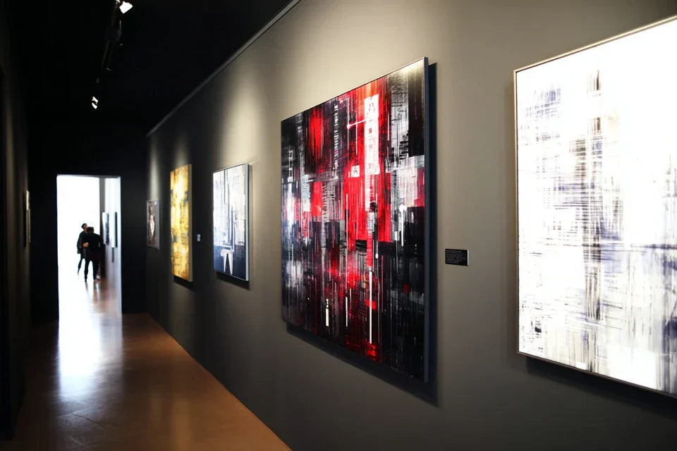 Quels tableaux pour un couloir étroit : formats et compositions recommandées 