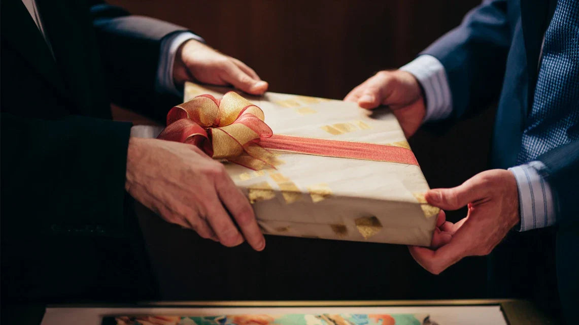 Offrir un tableau à un collaborateur ou partenaire comme cadeau corporate