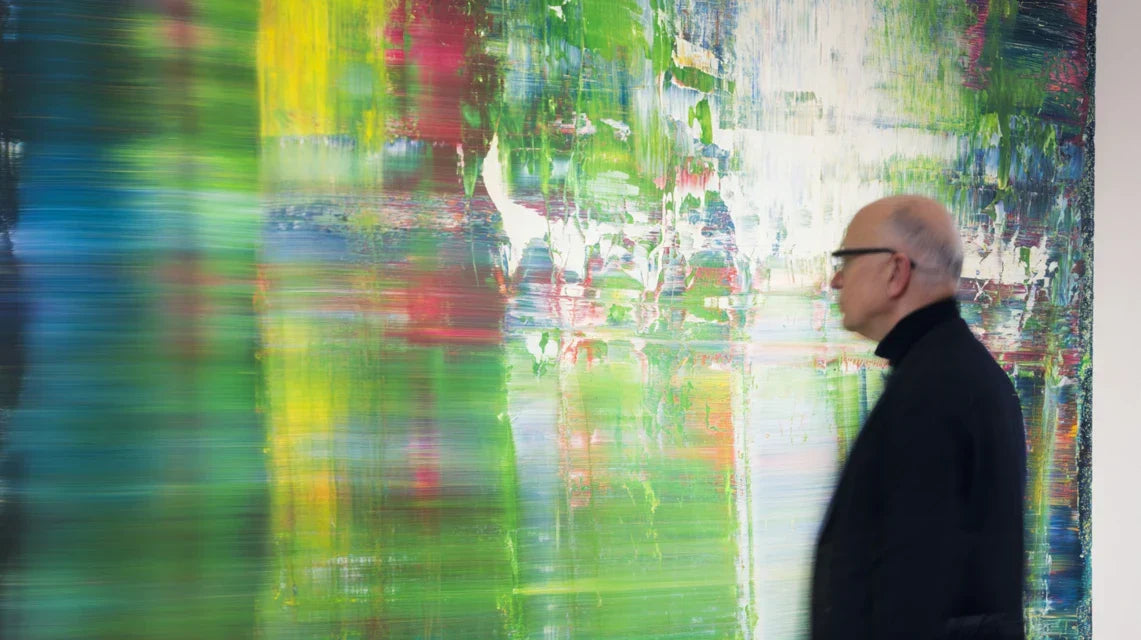 Biographie de Gerhard Richter : le caméléon de la peinture entre flou photographique et abstraction glacée