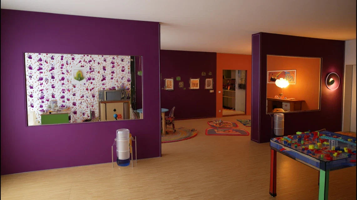 Tableau mural pour clarifier les zones de vie dans un open space familial