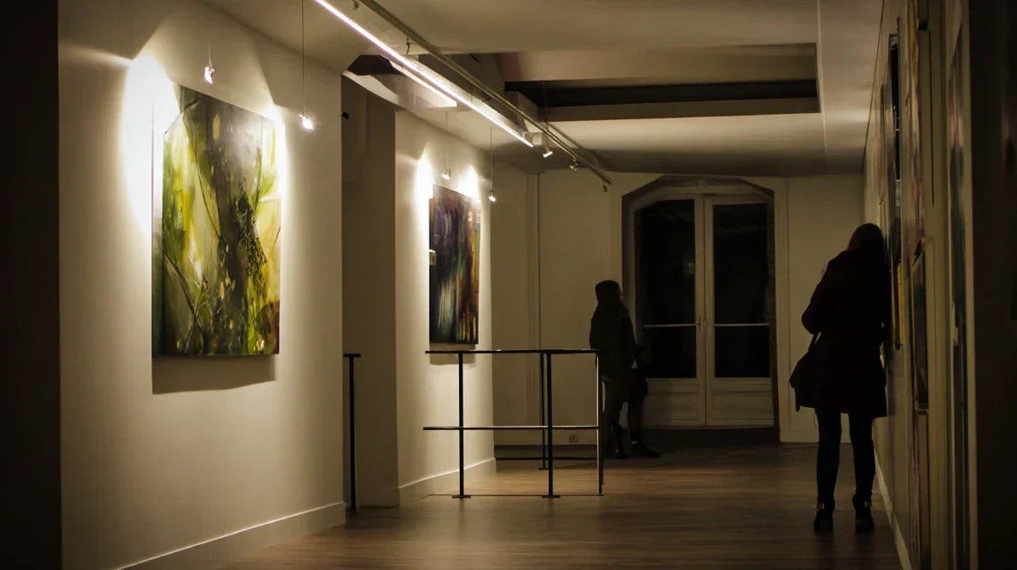 Créer un effet galerie dans un espace de passage : astuces et placements