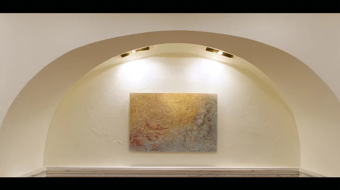 Créer des contrastes entre tableaux colorés et architecture minimaliste