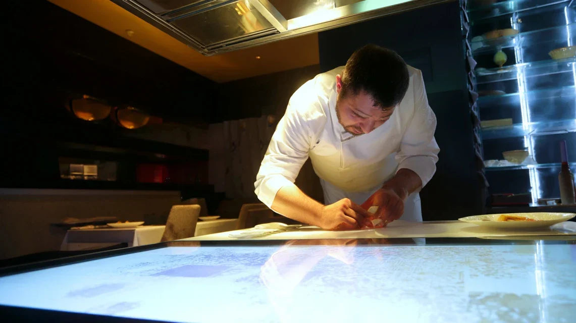 Tableau dans une cuisine ouverte : trop risqué ou bien vu ?