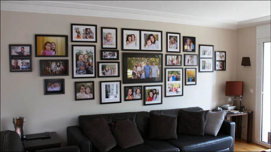 Ajouter un tableau sans charger une Alléger un mur complet de cadres photos par une seule œuvreou une étagère