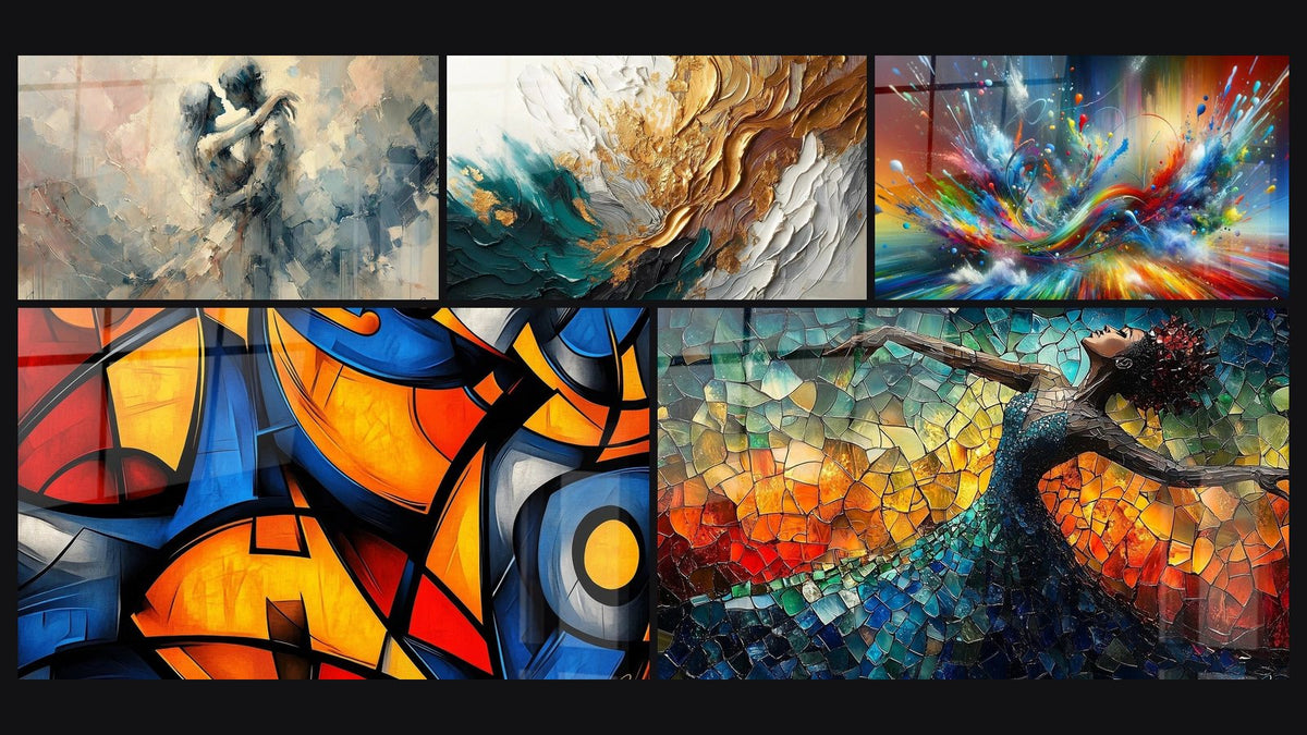 Mosaico di cinque quadri, tra cui Tra Noi, Traccia in Oro e Giada e Big Bang Artistico Brillante