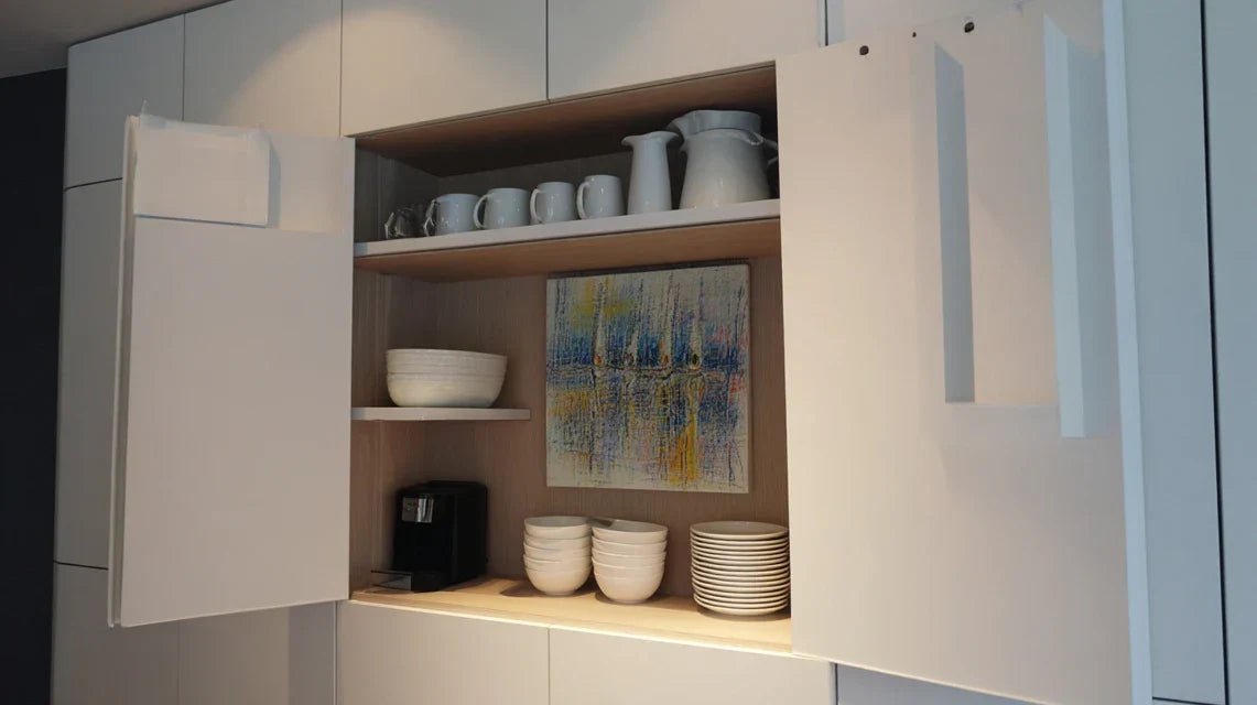 Apporter une touche d’art dans un placard “ouvert” ou visible