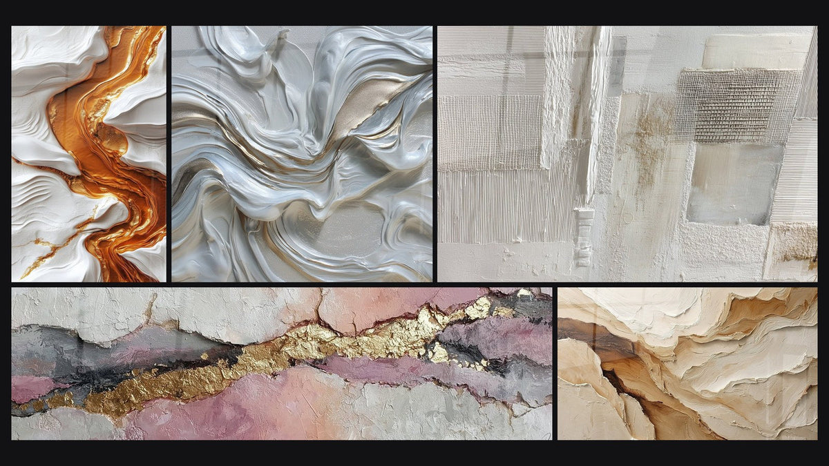 Mosaico de cinco cuadros, entre ellos Abstracto Beige y Tierra