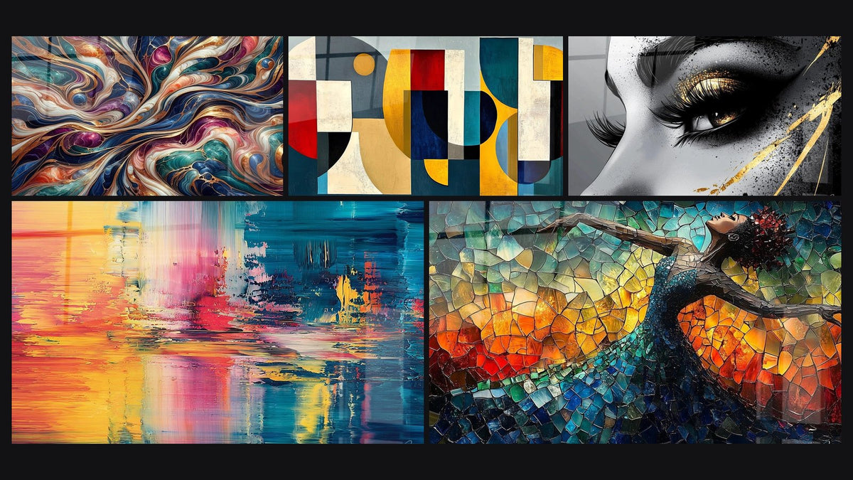 Mosaico di cinque quadri, tra cui Cosmo Incantato, Astratta con riflessi colorati e Forme geometriche colorate di