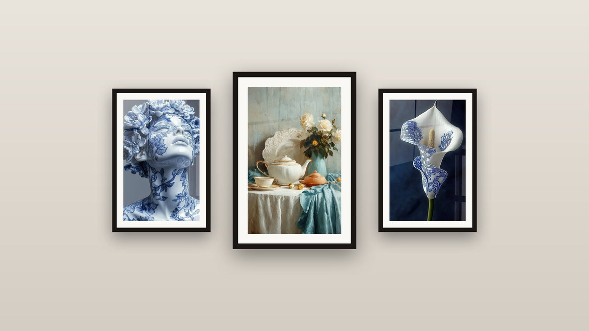 Galeriewand mit drei gerahmten Gemälden, darunter Gesicht aus China und Ewige Blume -Porzellanstil-Edition