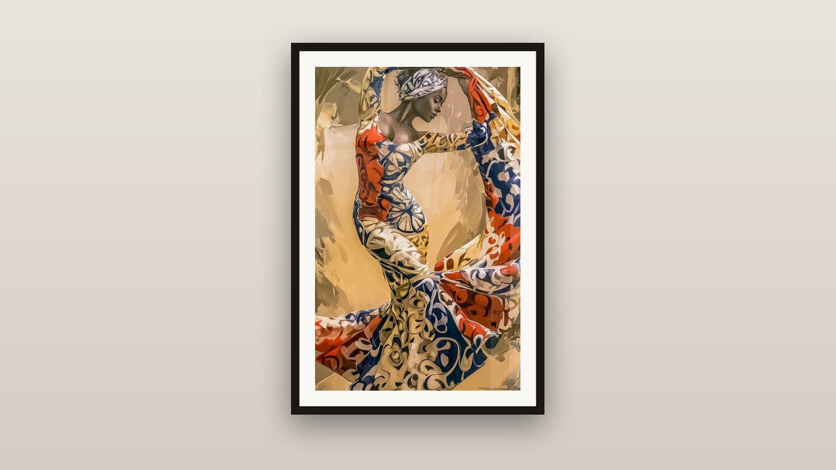 Tableau encadré sur un mur : Danseuse en robe wax bleu et terracotta