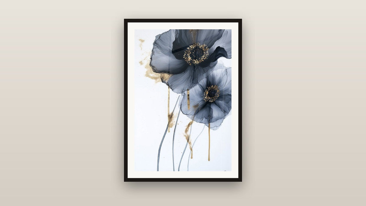 Cuadro enmarcado en una pared: Flores Azules Doradas Acuarela