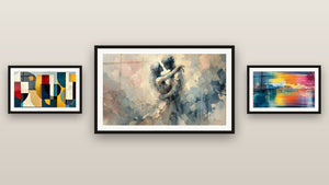 Mur de galerie avec trois tableaux encadrés : Abstrait coloré, Formes géométriques colorées et Entre Nous