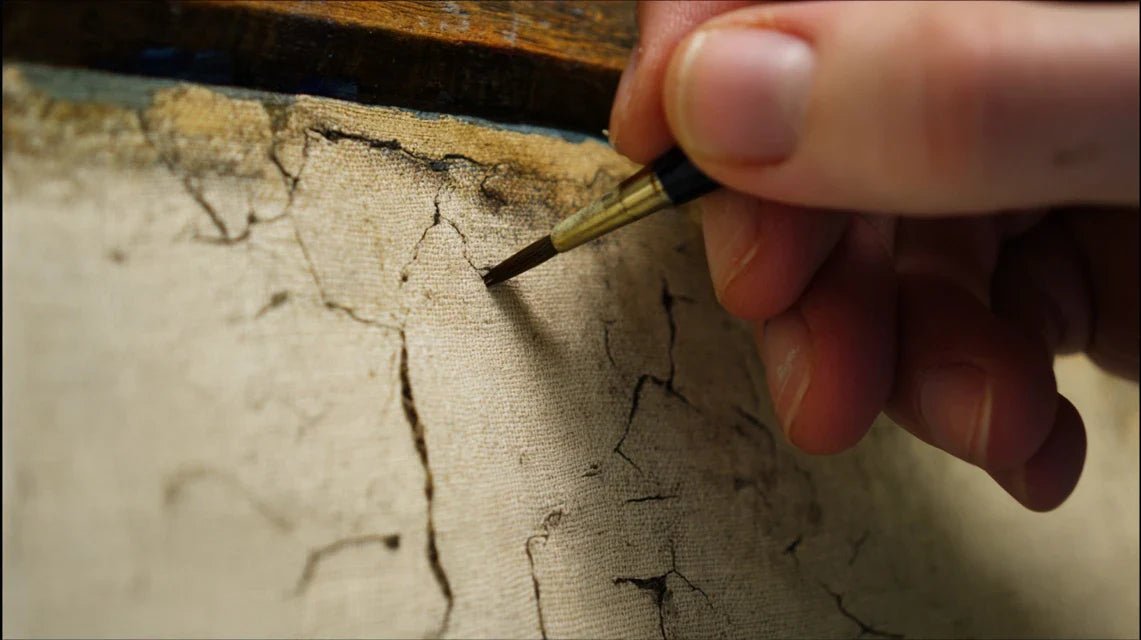 Craquelures naturelles : préserver l’authenticité de son tableau sans le laisser se fissurer