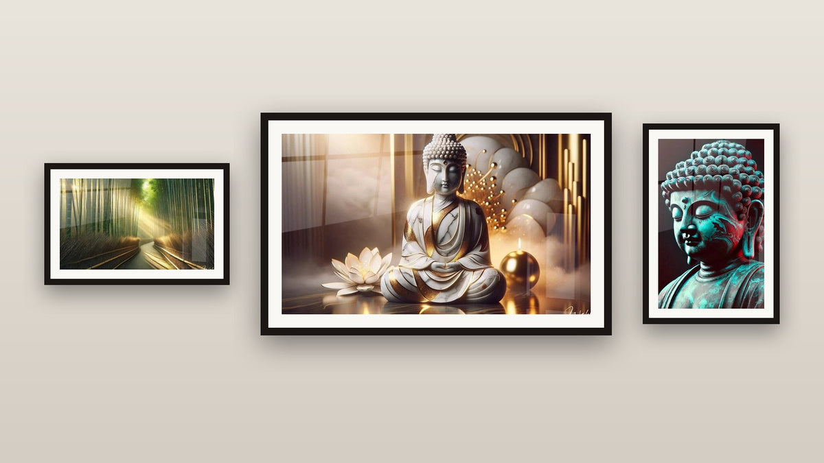 Pared de galería con tres cuadros enmarcados: Paz Mármol, Sendero Zen y Calma Turquesa