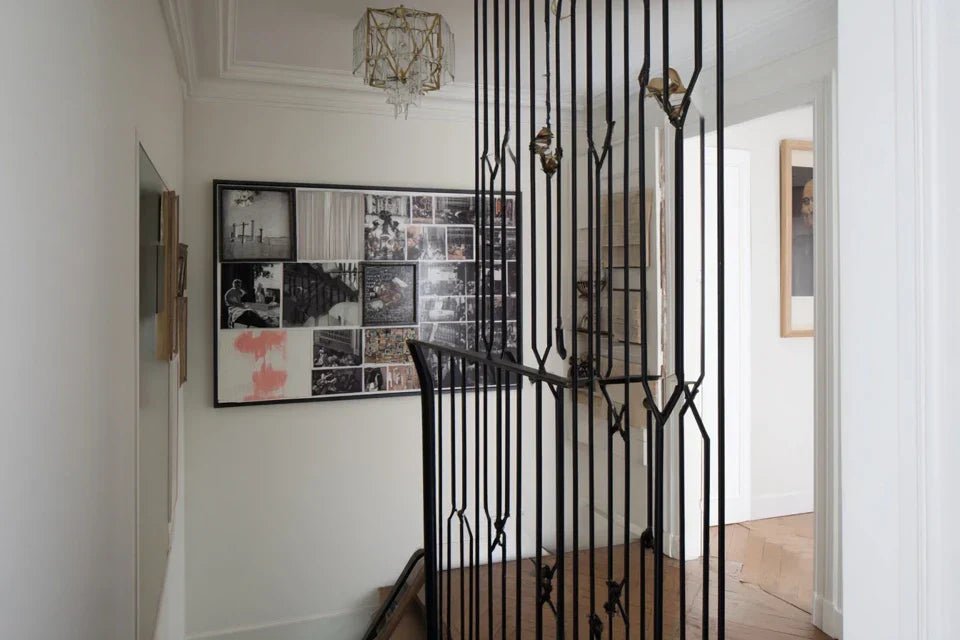 Décorer une cage d’escalier avec un tableau grand format : mode d’emploi