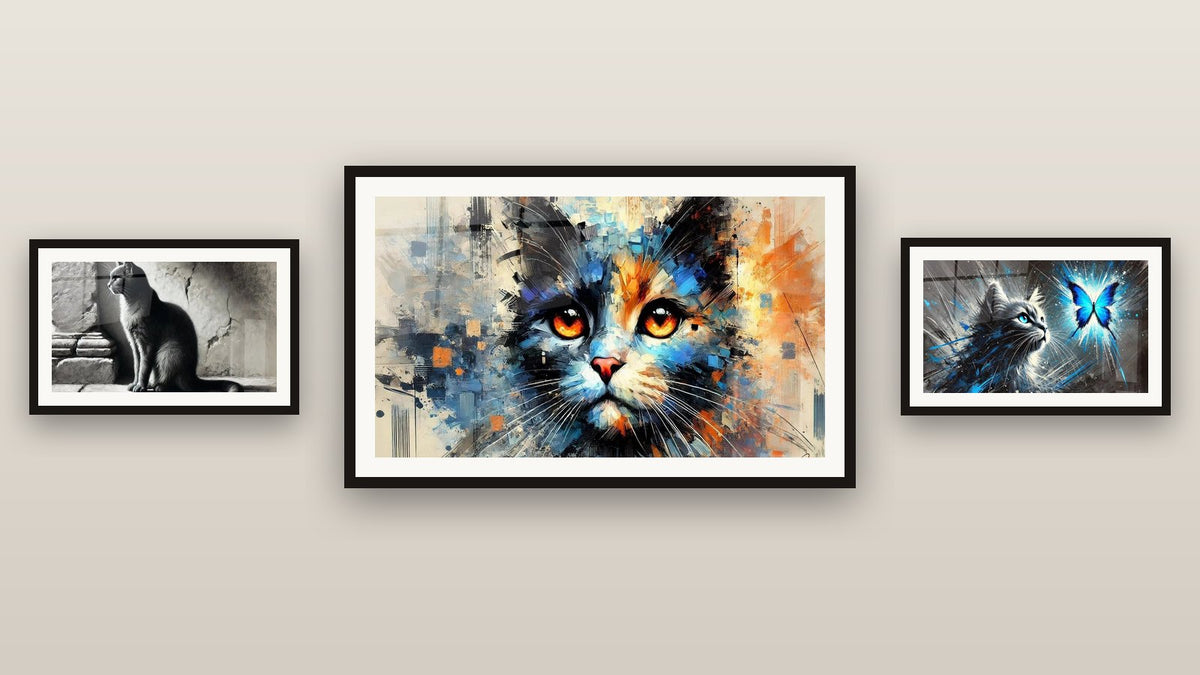 Mur de galerie avec trois tableaux encadrés : Fauve des Rêves, Félin Solitaire et Magie d’un Instant
