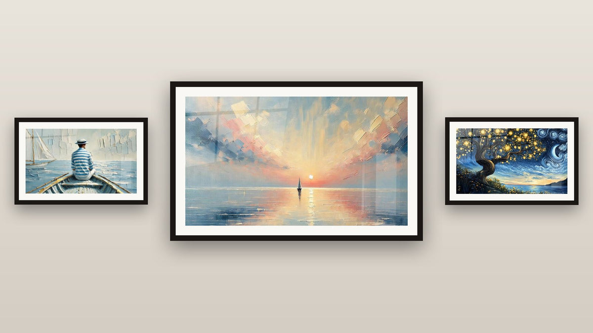Parete galleria con tre quadri incorniciati, tra cui Sole degli Ultimi Istanti e L'Arte dell'Acqua
