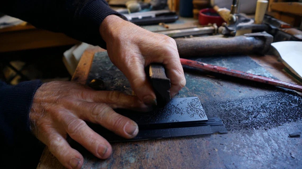 Gravure et estampe : l’art de l’empreinte au service de la précision graphique