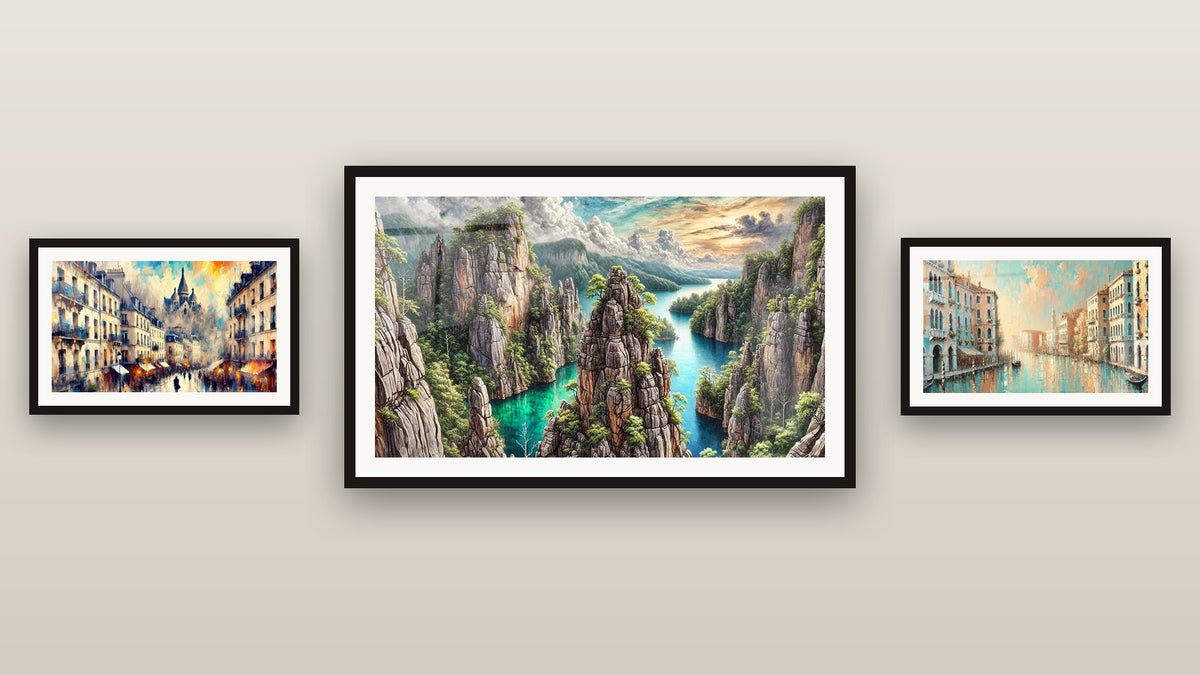 Mur de galerie avec trois tableaux encadrés : Jura N°1, Montmartre N°3 et Venise N°1