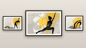 Galerijwand met drie ingelijste schilderijen