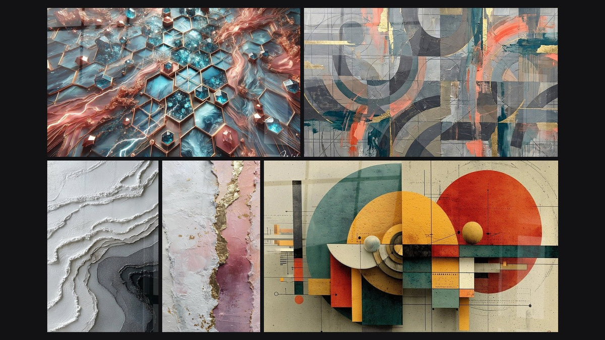 Mosaico di cinque quadri, tra cui Reti di Splendore, Geometrico Rivoluzione Circolare e Cerchi grigi e corallo intrecciati