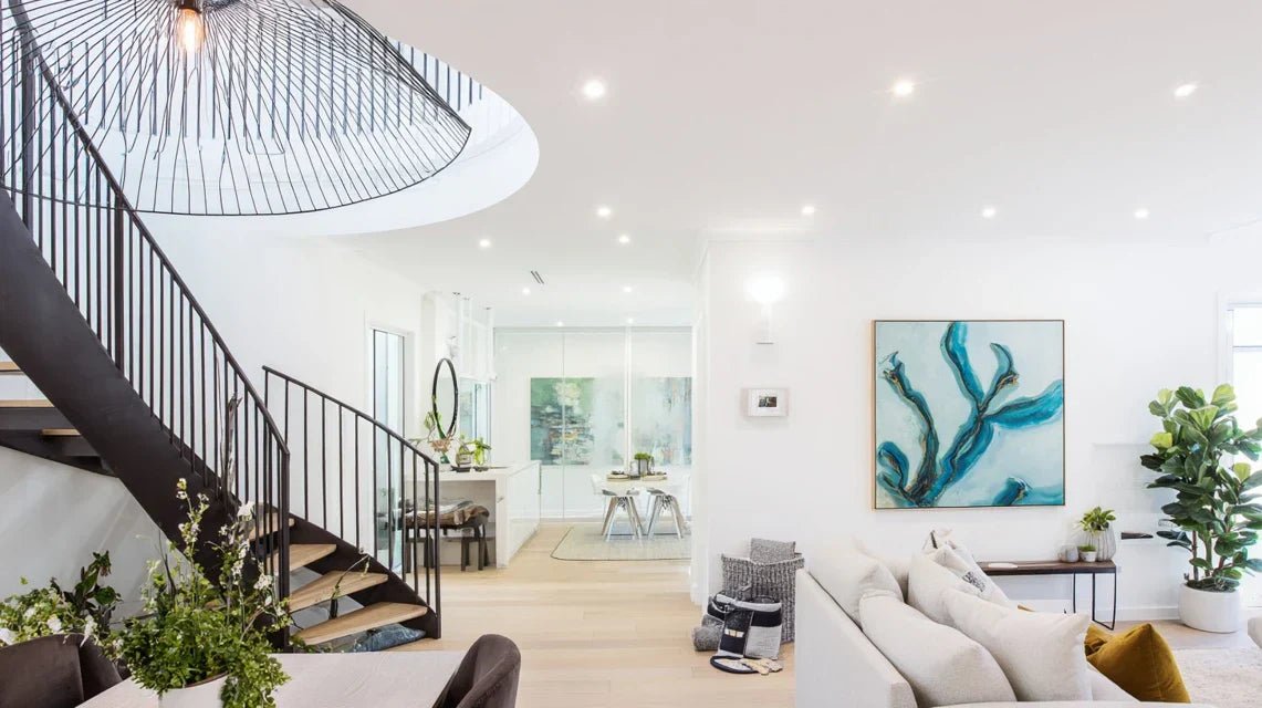 Nettoyer un tableau grand format sans aide : techniques pratiques