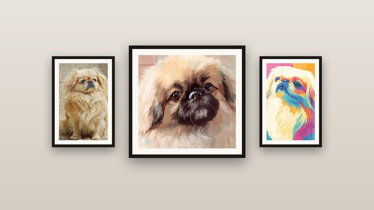 Mur de galerie avec trois tableaux encadrés, dont Chien aux Poils Dorés Effet Pinceau