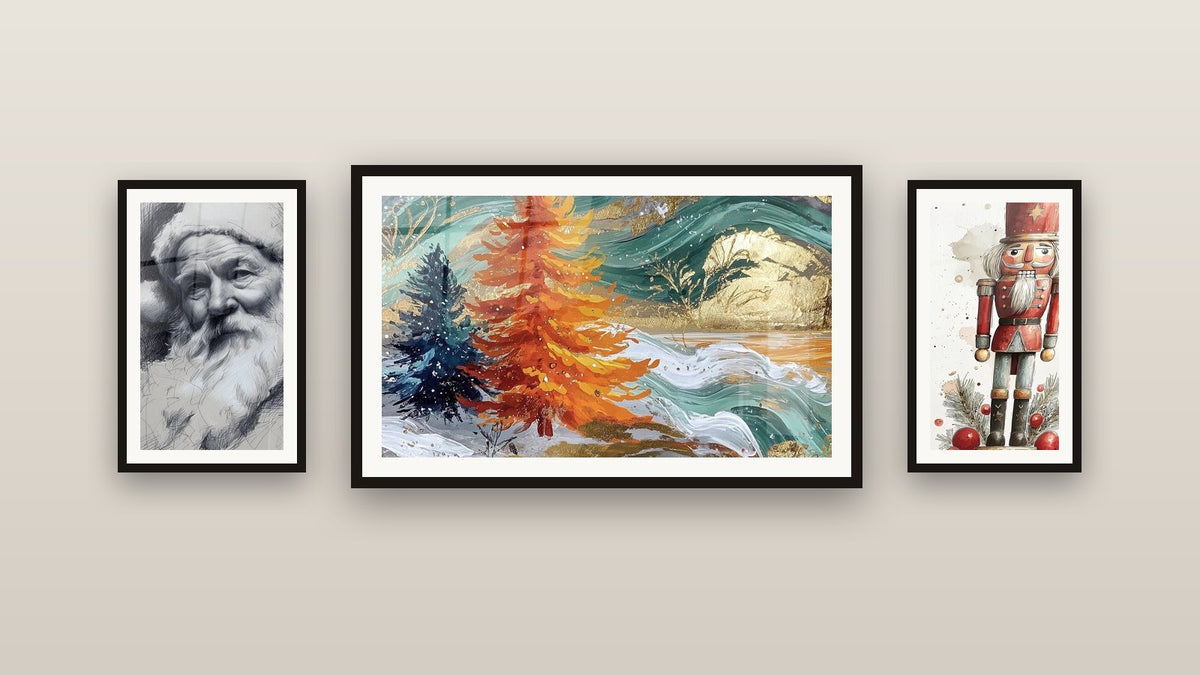 Mur de galerie avec trois tableaux encadrés, dont Paysage Souffle du père Noël et Père-Noël Confident des Cœurs Purs
