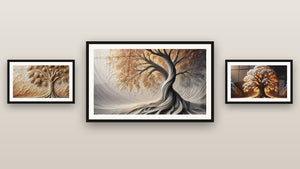 Galerijwand met drie ingelijste schilderijen: Adem van de Aarde, Nachtboom en Boom van Toen