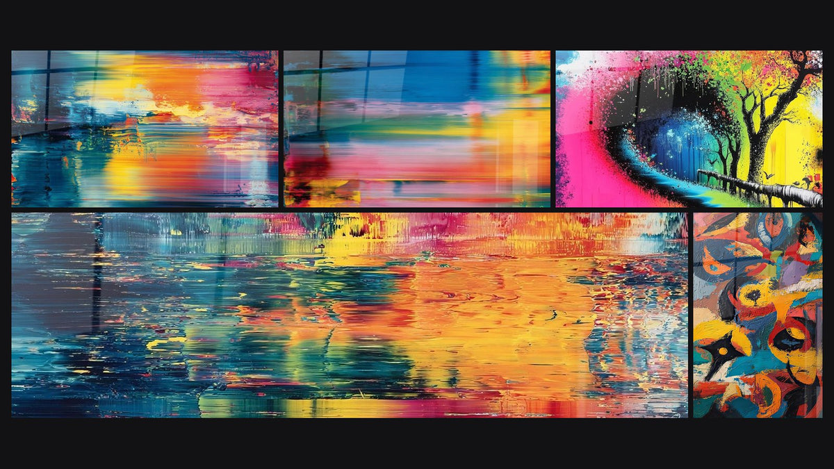 Mosaïque de cinq tableaux, dont Abstrait coloré, Abstrait mouvement coloré et Abstrait reflets colorés