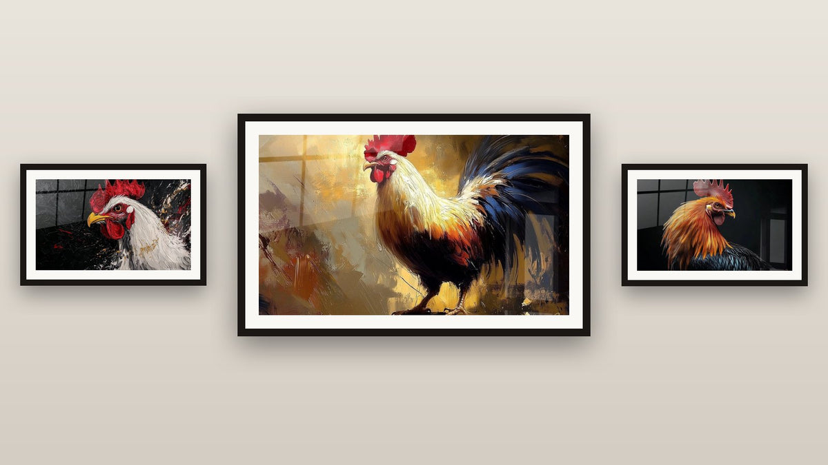 Parete galleria con tre quadri incorniciati: Gallo N°3, Gallo N°9 e Gallo N°8