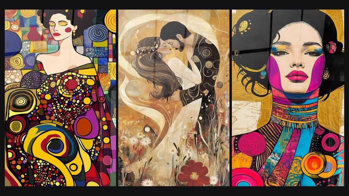 Mosaïque de trois tableaux, dont Inspiré par Le Baiser de Gustav Klimt N°2