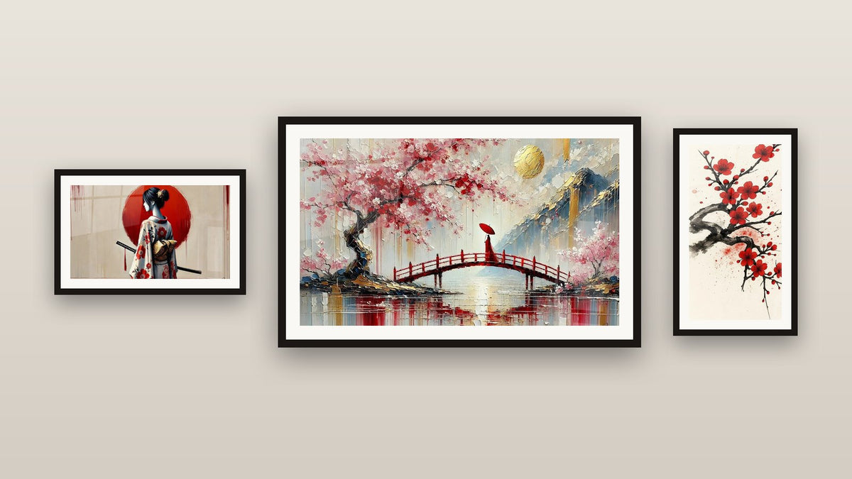 Galerijwand met drie ingelijste schilderijen, waaronder Doorgang onder de Sakura en Zwaard en Lot