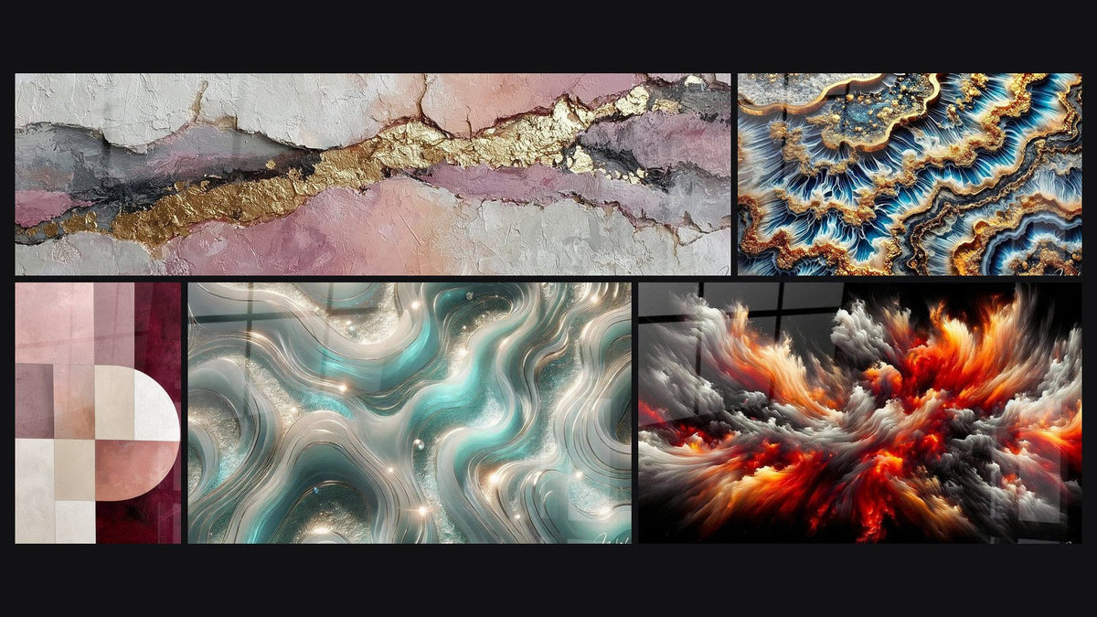 Mosaico di cinque quadri, tra cui Marea Dorata, Onde Scintillanti e Tempesta Solare Abissale