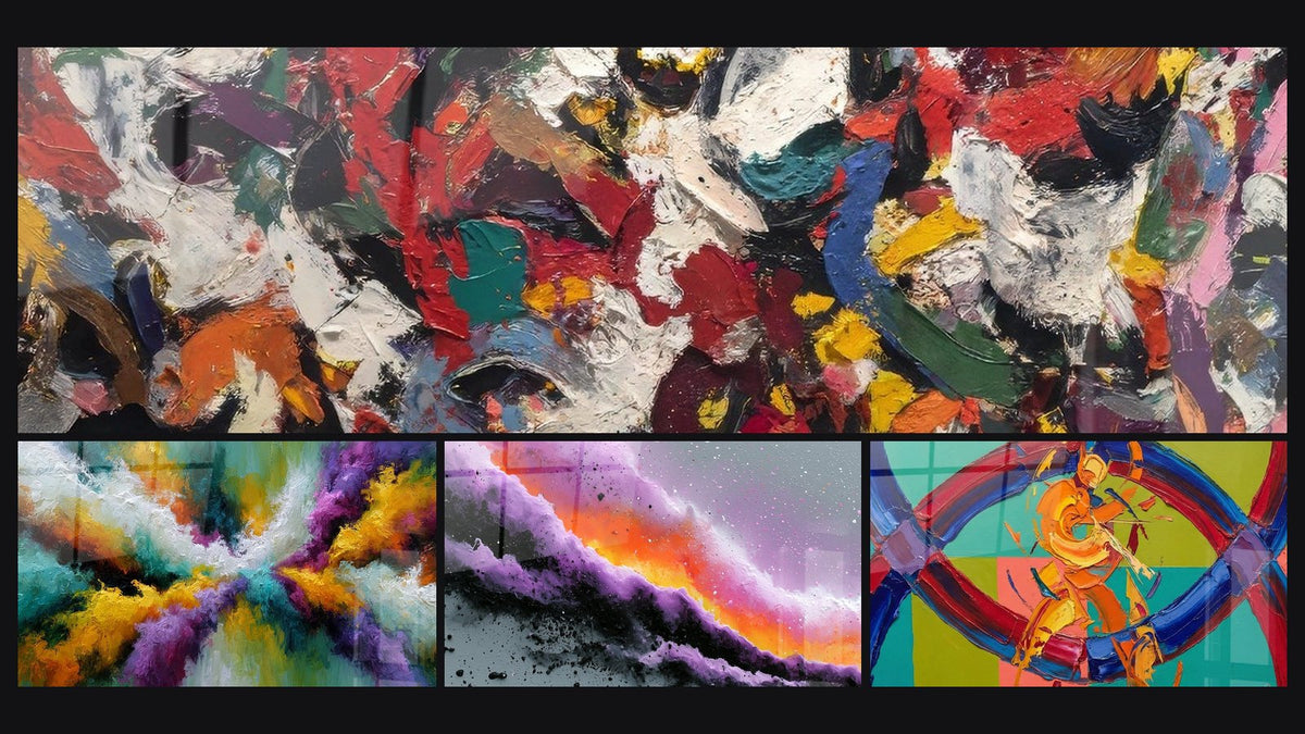 Mosaïque de quatre tableaux, dont Peinture abstraite