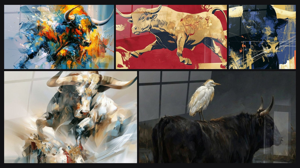 Mosaïque de cinq tableaux, dont Longhorn beige et gris au fond estompé, Taureau Souffle de l'arène et Aigrette sur Taureau
