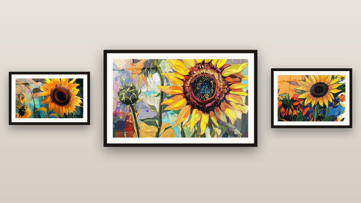 Mur de galerie avec trois tableaux encadrés : Tournesol N°1, Tournesol N°2 et Tournesol N°3