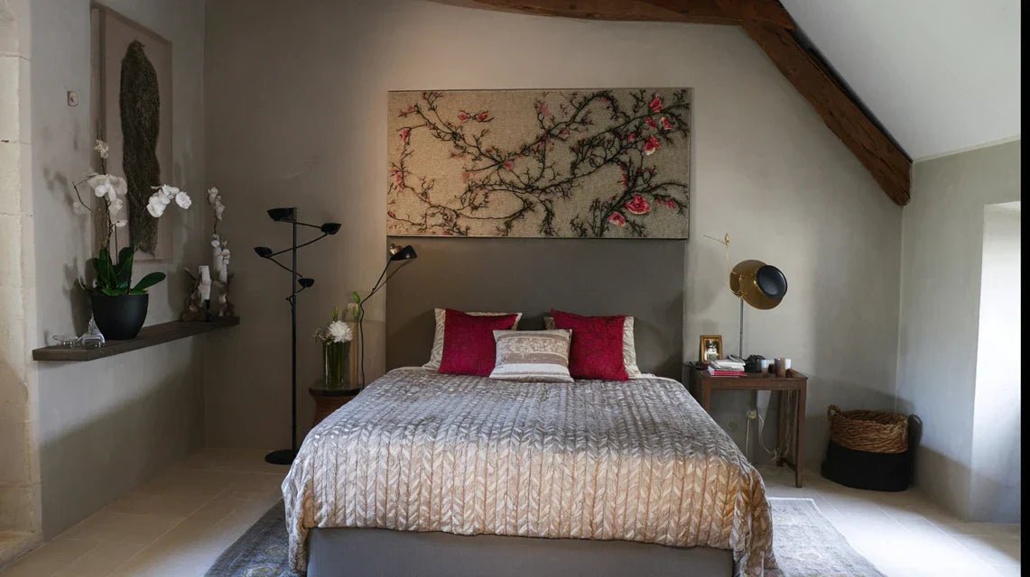 Tableaux minimalistes : l’arme secrète d’une déco luxueuse et discrète