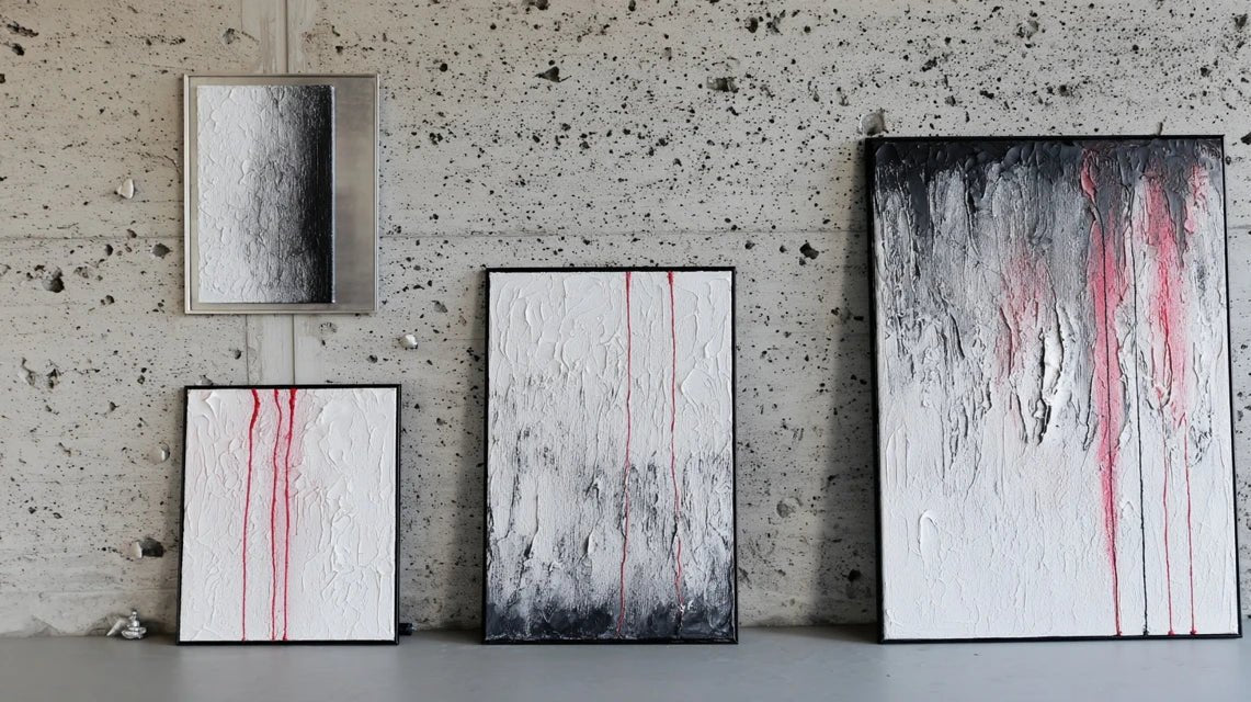 Tableaux sur mur texturé (béton, chaux, enduit) : choix des matériaux