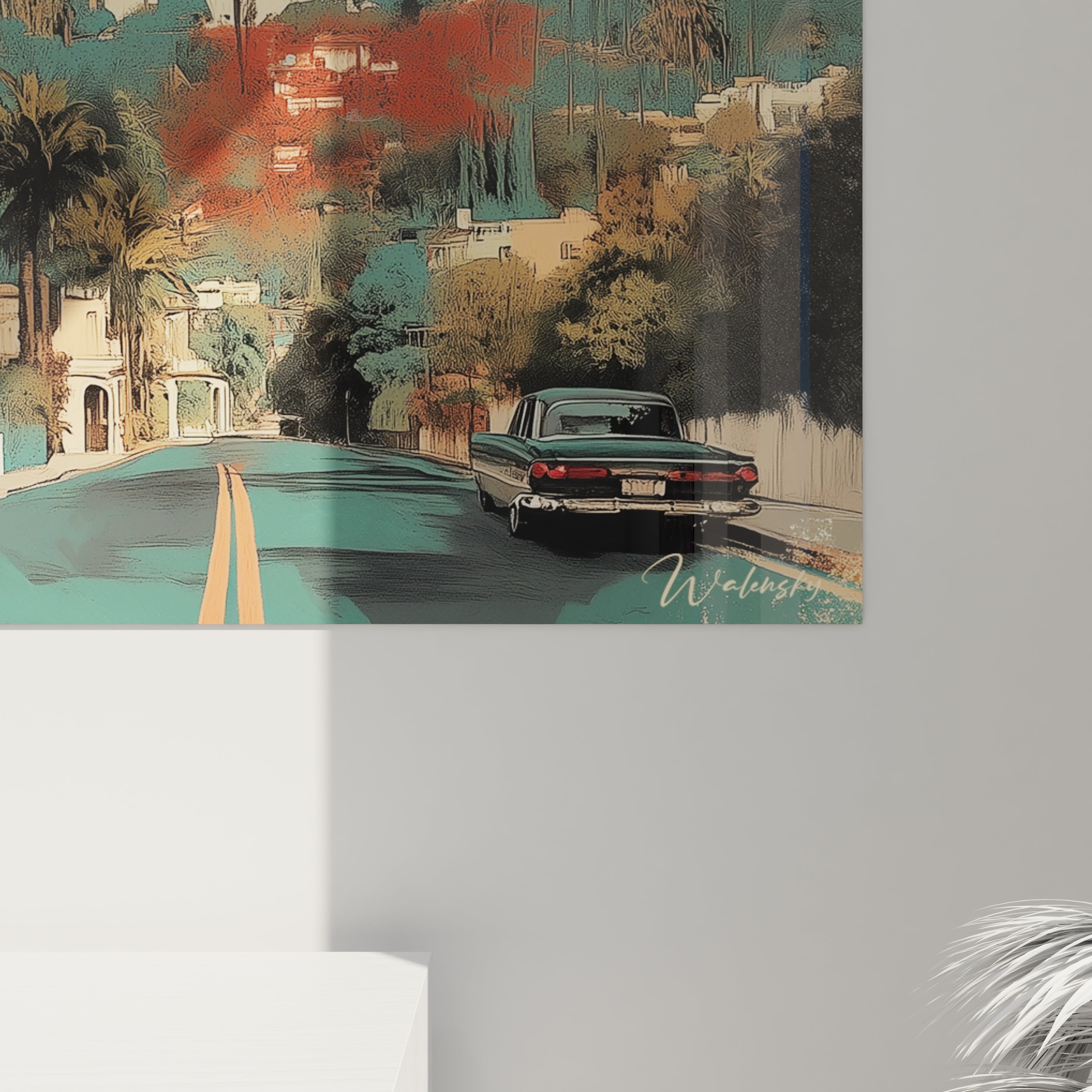 Un tableau paysage rétro illustrant une vue iconique de Los Angeles avec sa route centrale, ses palmiers majestueux et son architecture blanche caractéristique, baigné dans une atmosphère turquoise et or avec des textures stylisées.
