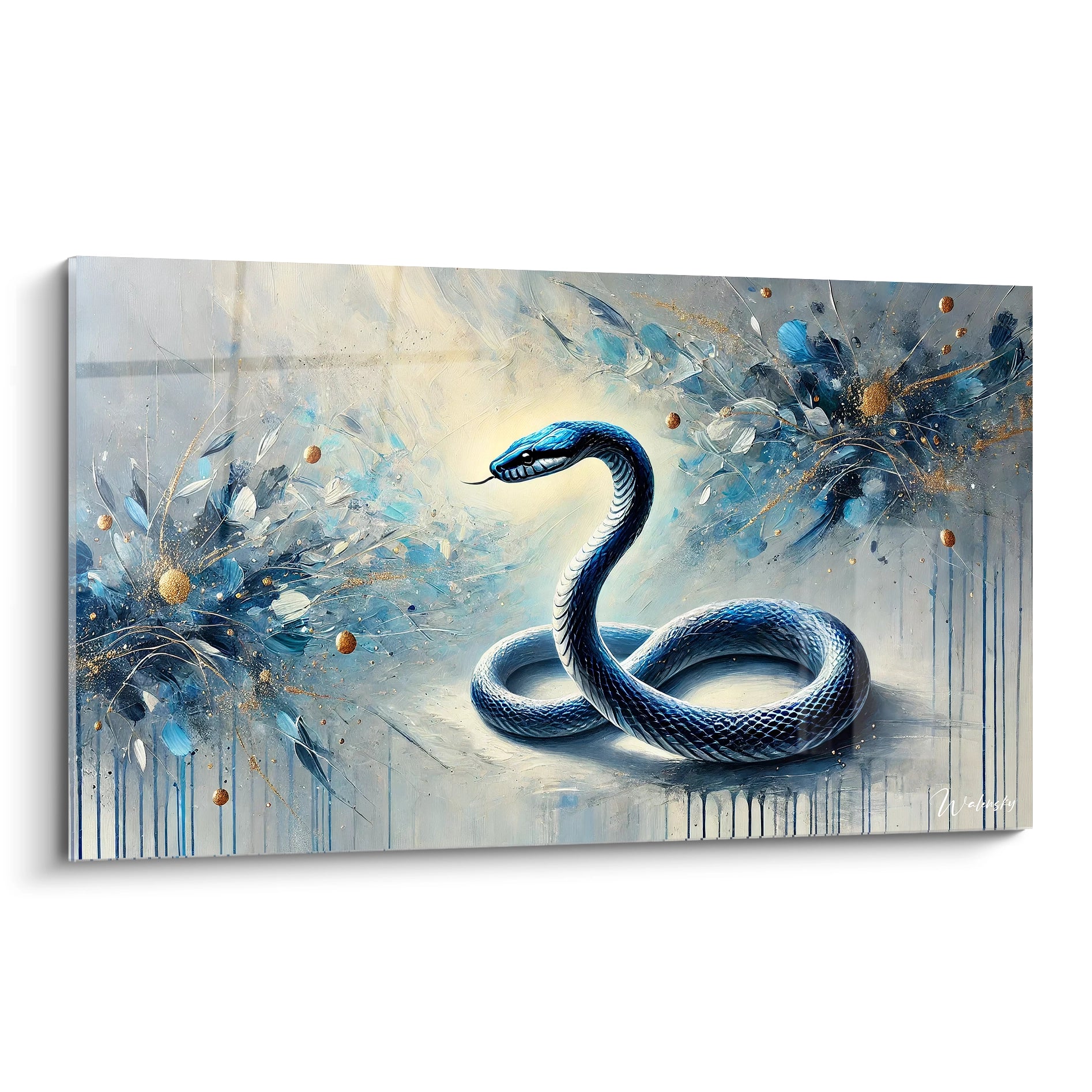 tableau serpent en vue de biais mettant en valeur les détails des écailles bleues et blanches sur fond doré et abstrait parfait pour une ambiance élégante et moderne dans un intérieur contemporain

