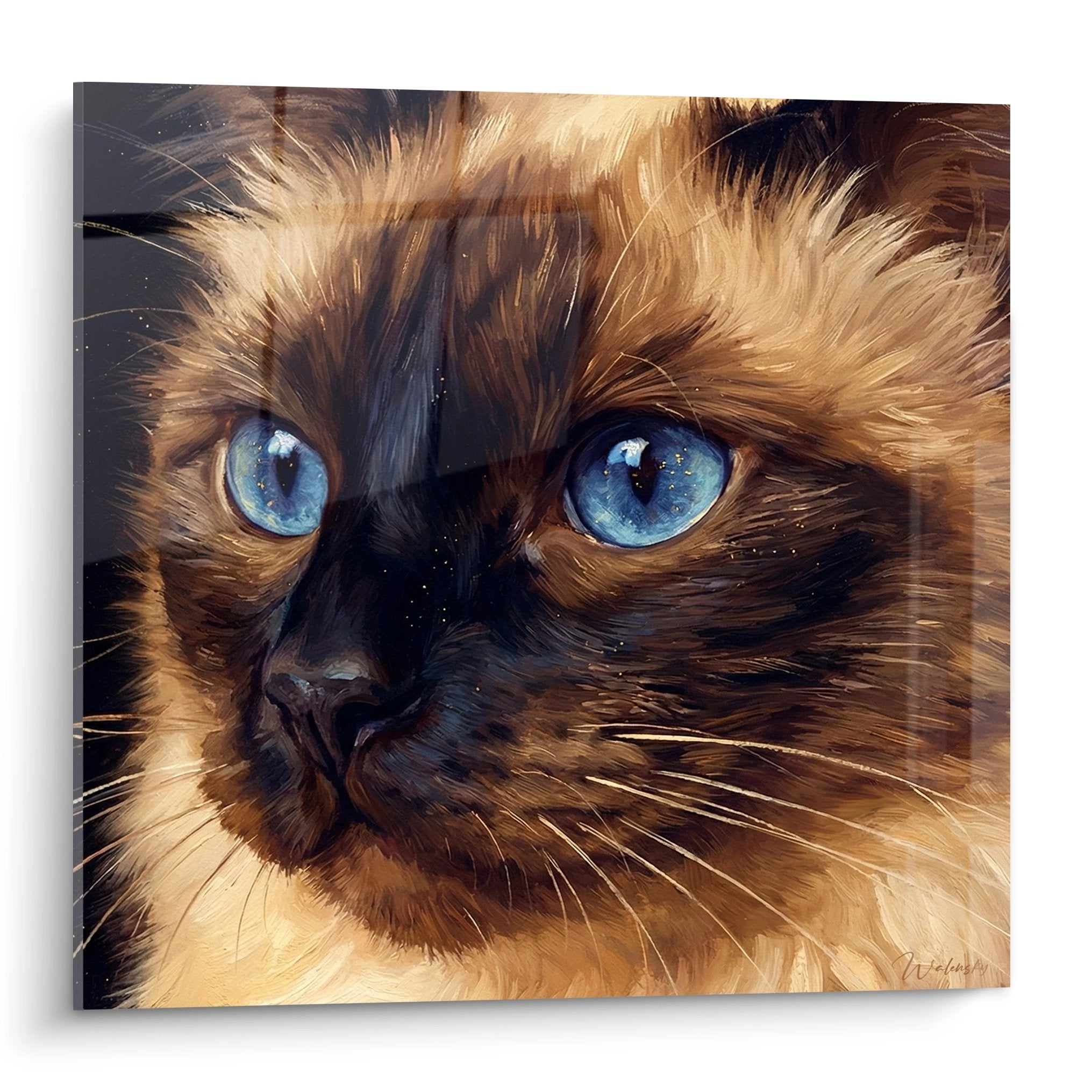 Portrait hyperréaliste d'un chat Balinais aux yeux bleus perçants, pelage doré et brun, art mural félin premium