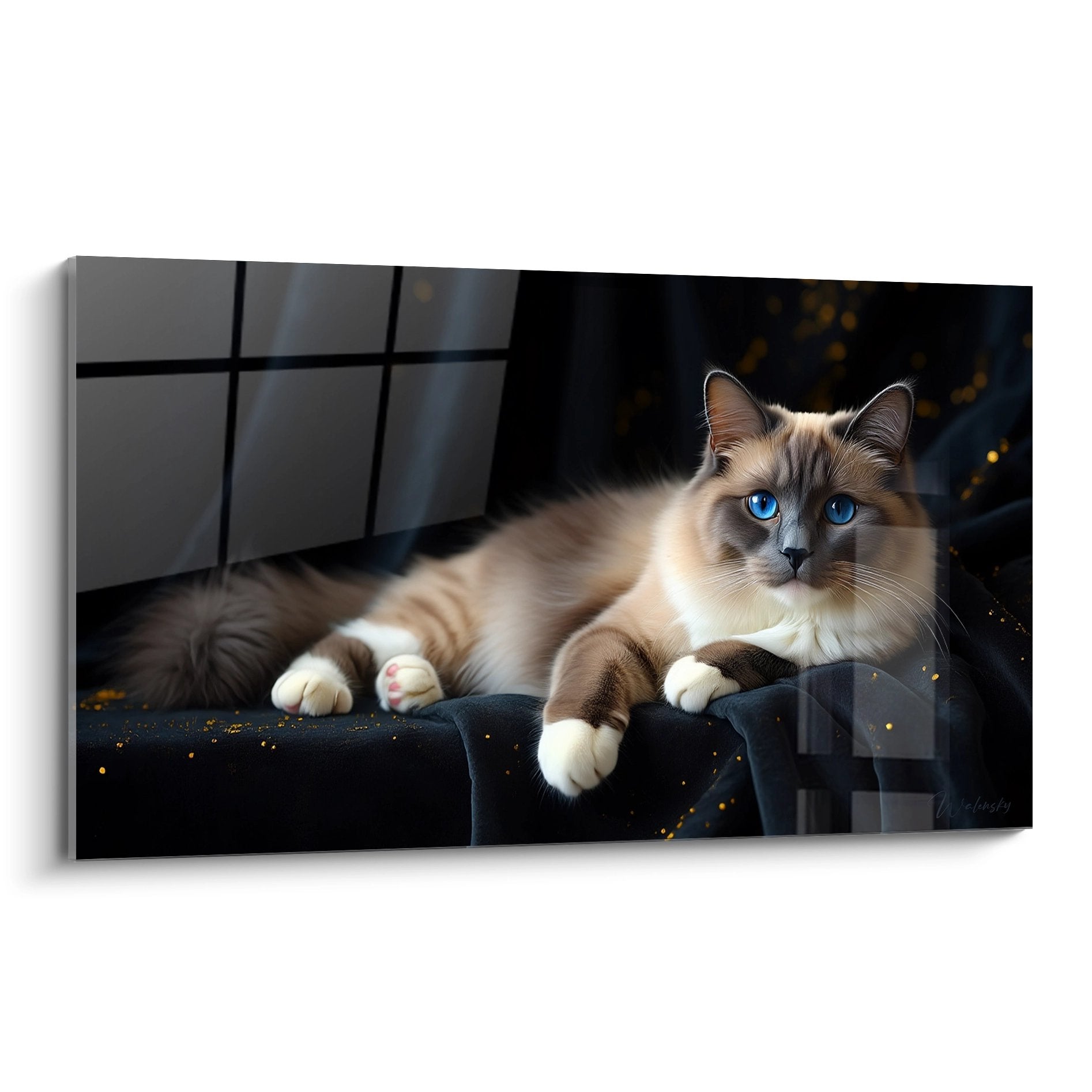 Quadro gatto Birmano con occhi blu sdraiato su poltrona, mantello seal point, arte murale felina qualità premium