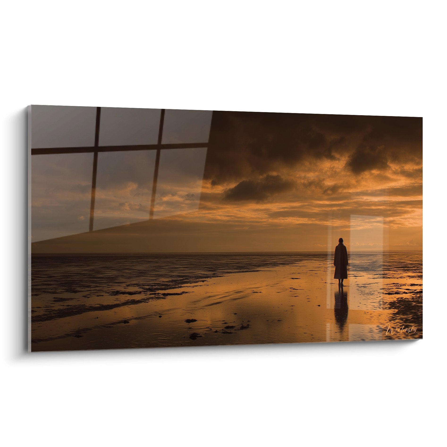 Tableau coucher de soleil sur plage normande avec silhouette contemplative dans tons dorés